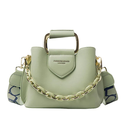 Mini bolso tipo cartera con detalle de cadena (bolso de hombro con cremallera de diseño y correa para bufanda)