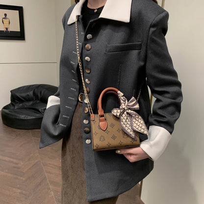 Monedero de piel auténtica marrón para mujer con forro de poliéster.