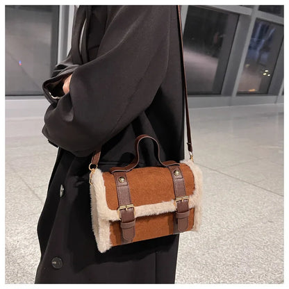 Bolso de hombro vintage de ante sintético (bolso con solapa y ribete de piel para otoño e invierno) 